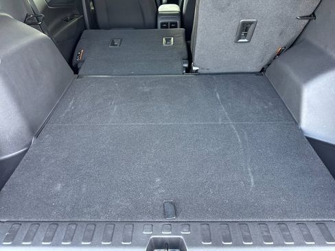 Used 2023 Chevrolet Equinox LT image 16