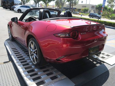 Used 2022 MAZDA MX-5 Miata Grand Touring w/ Weather Package image 46