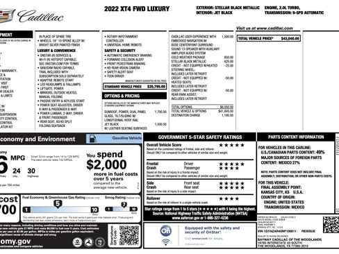 Used 2022 Cadillac XT4 Luxury w/ Cold Weather Package FWD image 3