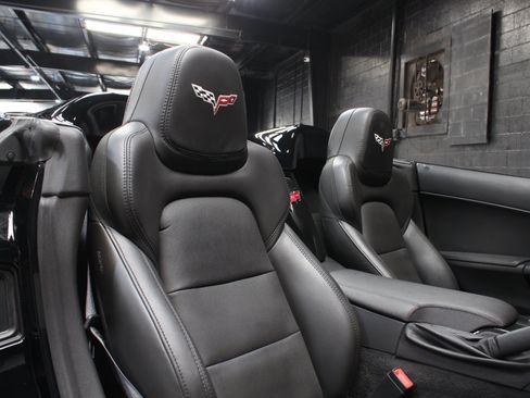 Used 2013 Chevrolet Corvette Grand Sport w/ 3LT Preferred Equipment Group RWD image 55