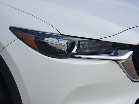 Used 2019 MAZDA CX-5 Touring image 11