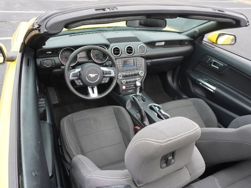 Used 2015 Ford Mustang Convertible w/ Equipment Group 051A image 25