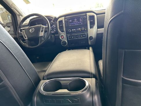 Used 2019 Nissan Titan PRO-4X w/ Pro-4x Convenience Package image 31