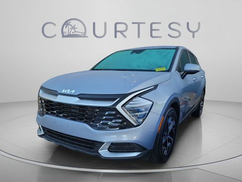 Certified 2025 Kia Sportage EX FWD image 6