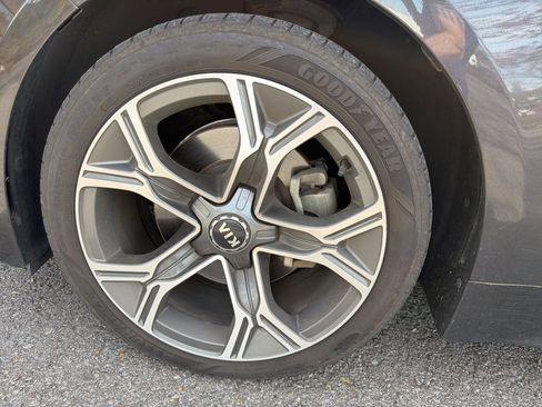 Used 2020 Kia Stinger GT-Line image 10