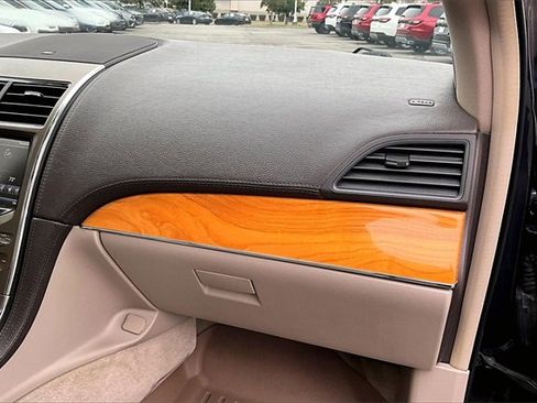 Used 2014 Lincoln MKX FWD w/ Equipment Group 102A image 21