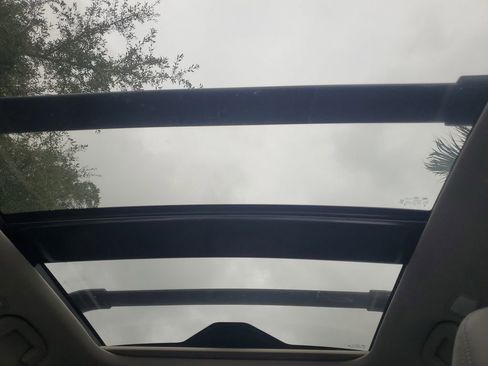 Used 2023 INFINITI QX50 Sensory w/ Accent Package image 39