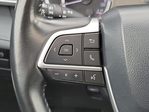 Used 2023 Toyota Highlander XSE AWD/4WD image 26