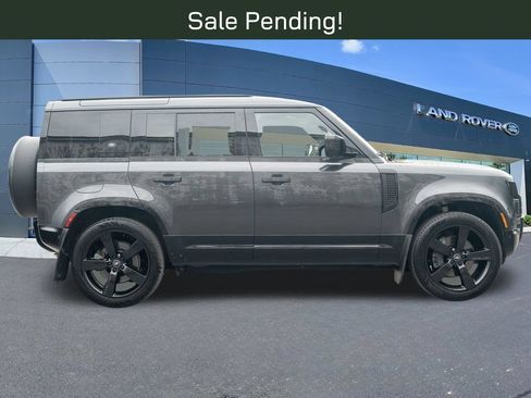 Certified 2024 Land Rover Defender 110 X-Dynamic SE AWD/4WD image 8