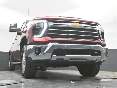 Used 2025 Chevrolet Silverado 2500 LTZ w/ LTZ Convenience Package AWD/4WD image 42