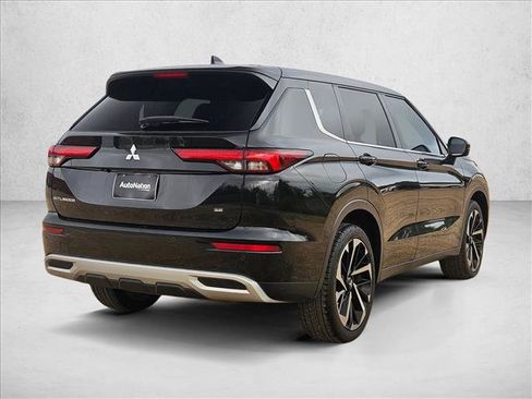 Used 2023 Mitsubishi Outlander SE FWD image 5