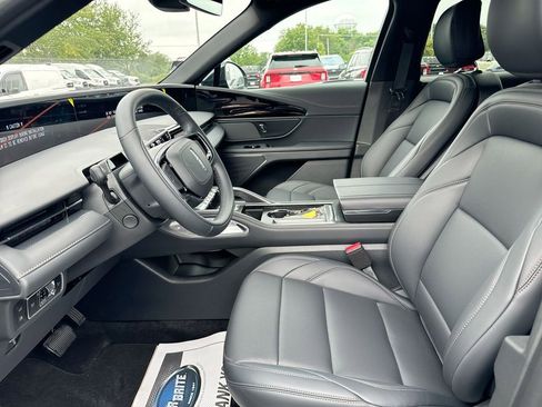 New 2025 Lincoln Nautilus Premier w/ Jet Appearance Package image 19