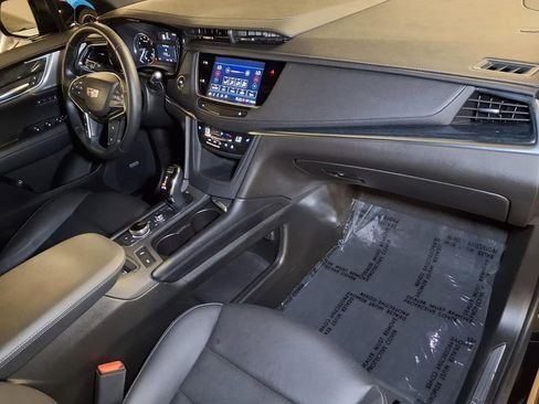 Certified 2024 Cadillac XT5 Premium Luxury AWD/4WD image 26