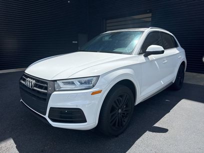 Used 2020 Audi Q5 2.0T Premium Plus w/ Premium Plus Package