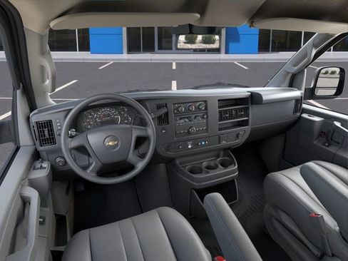 New 2025 Chevrolet Express 2500 Work Van image 15