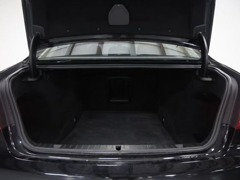 Used 2017 BMW 740i xDrive AWD/4WD image 12