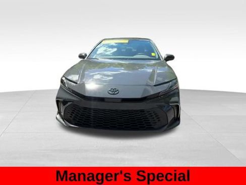 Used 2026 Toyota Camry SE FWD image 10
