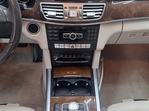 Used 2014 Mercedes-Benz E 350 Sedan w/ Premium 1 Package image 9