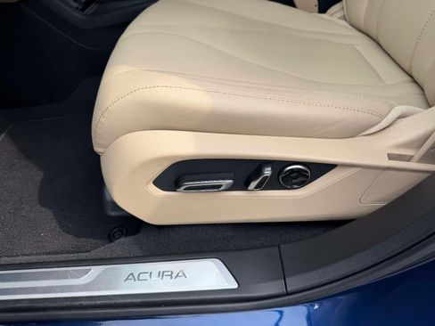 Used 2024 Acura RDX SH-AWD image 18