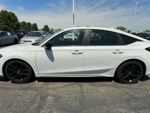 Used 2023 Honda Civic Sport image 5