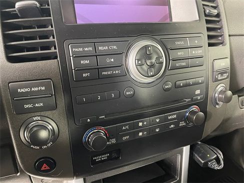 Used 2008 Nissan Pathfinder SE image 8