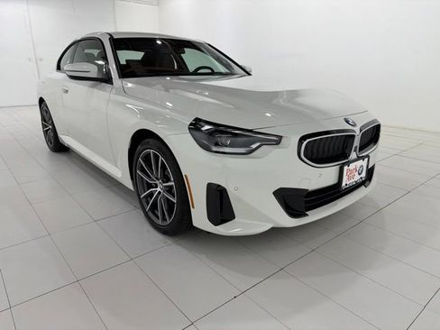 Used 2026 BMW 230i xDrive Coupe w/ Convenience Package AWD/4WD image 7