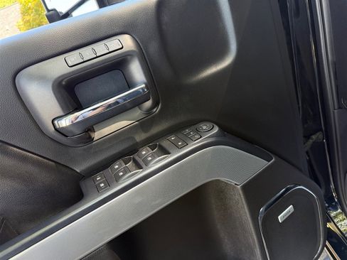 Used 2017 Chevrolet Silverado 2500 LTZ image 47