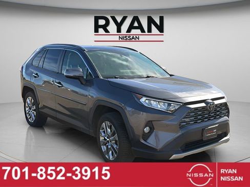 Used 2020 Toyota RAV4 Limited AWD/4WD image 9