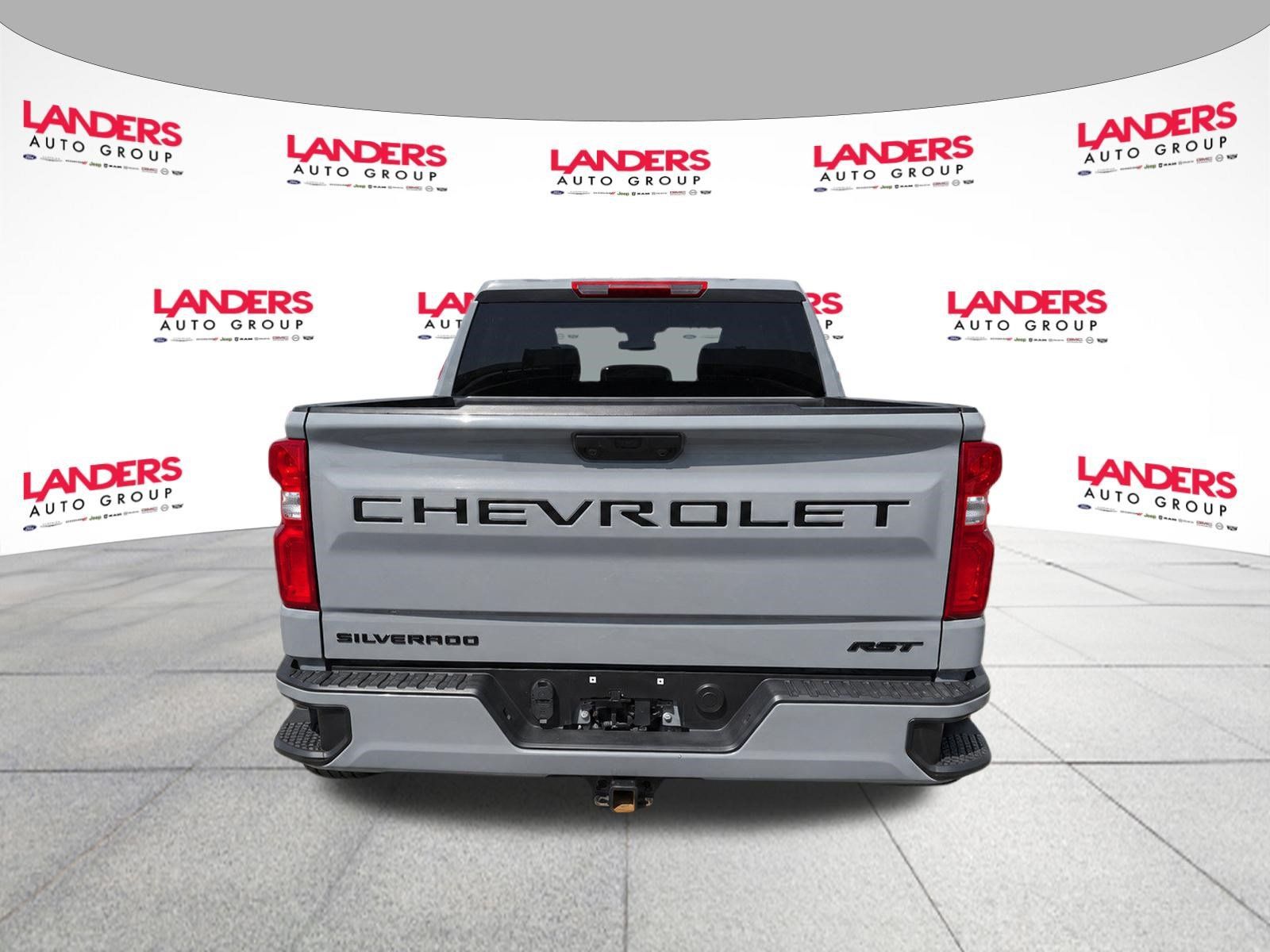 Used 2024 Chevrolet Silverado 1500 RST w/ Dark Appearance Package AWD/4WD image 5