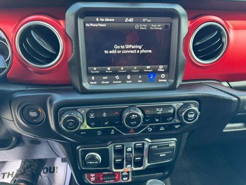 Used 2021 Jeep Gladiator Rubicon AWD/4WD image 27
