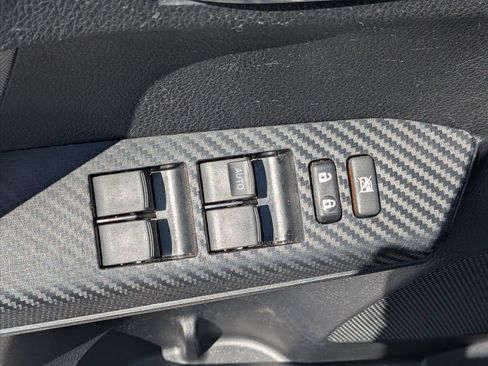 Used 2015 Toyota RAV4 XLE FWD image 9