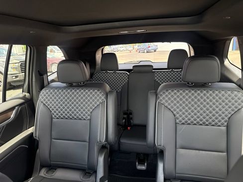 Used 2024 GMC Acadia Denali w/ Super Cruise Package AWD/4WD image 9