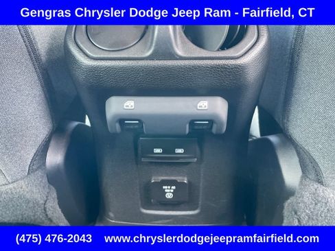 Certified 2025 Jeep Wrangler Unlimited Sahara w/ Safety Group AWD/4WD image 29