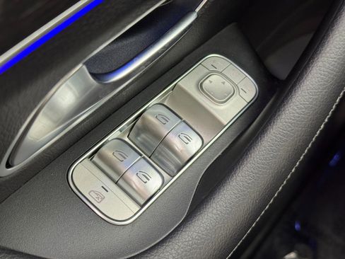 Used 2022 Mercedes-Benz GLE 350 image 17