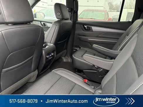 Used 2025 Buick Enclave Sport Touring image 27