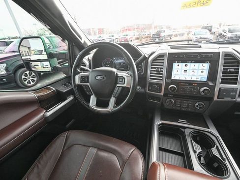 Used 2017 Ford F250 Platinum w/ Platinum Ultimate Package image 32