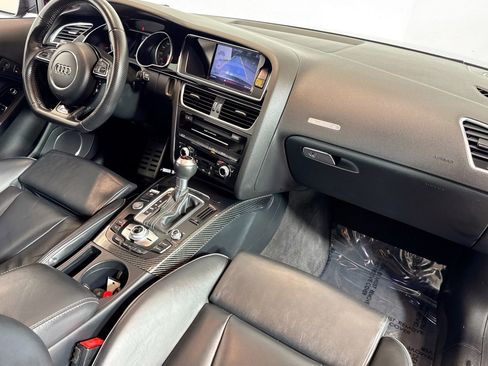 Used 2015 Audi RS 5 Coupe w/ Black Optic Plus Package image 27