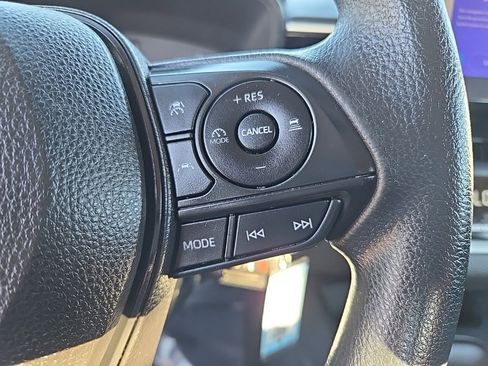 Used 2023 Toyota Corolla LE image 15