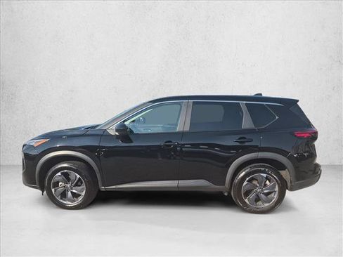 Used 2025 Nissan Rogue SV FWD image 9