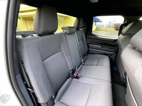 Used 2025 Toyota Tacoma SR image 21