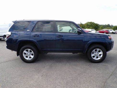 Used 2016 Toyota 4Runner Limited image 5