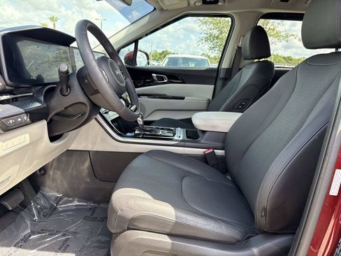 Used 2024 Kia Carnival SX Prestige FWD image 44