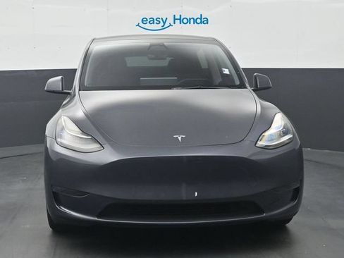 Used 2023 Tesla Model Y Long Range AWD/4WD image 2