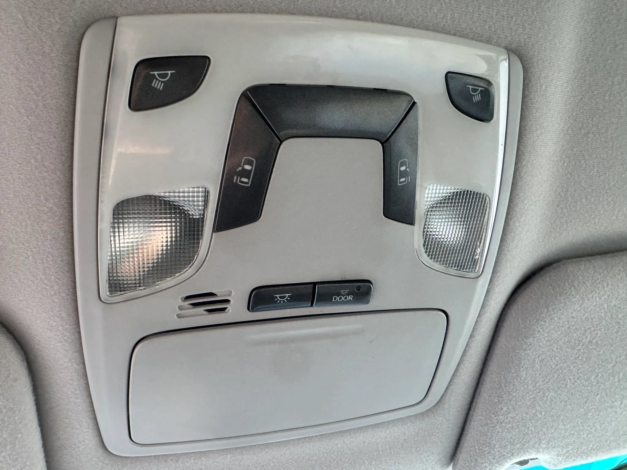 Used 2012 Toyota Sienna LE FWD image 20