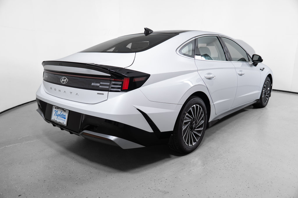 New 2026 Hyundai Sonata SEL FWD image 8