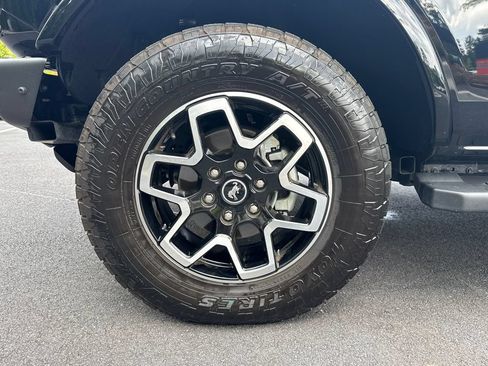 Used 2023 Ford Bronco Outer Banks AWD/4WD image 11