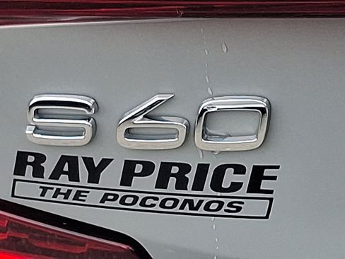 Certified 2024 Volvo S60 B5 Plus image 29