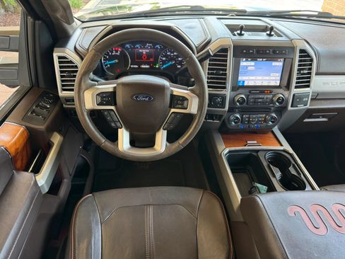 Used 2017 Ford F250 King Ranch w/ King Ranch Ultimate Package AWD/4WD image 24