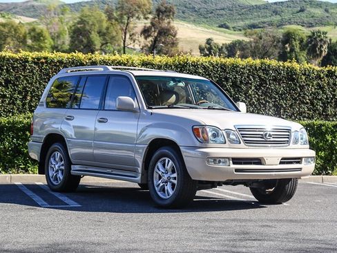 Used 2003 Lexus LX 470 4WD image 3