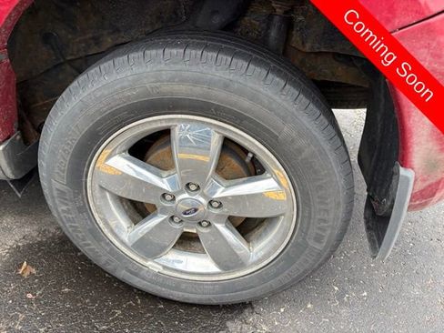 Used 2009 Ford Escape XLT image 10